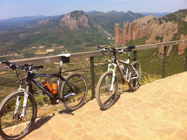 Ruta Btt: Riglos – Loarre – Mirador de los Buitres – Riglos.